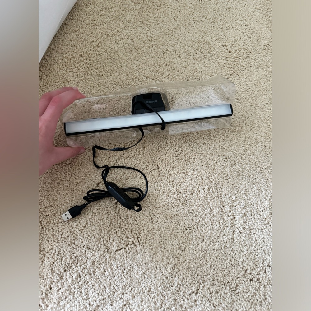Monitor LED light bar - Picture 2 of 3
